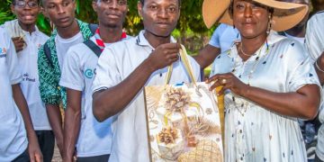 AGORA FIDELO PARTY : Adiza Arouna scelle un pacte de fidélité avec la jeunesse de Parakou