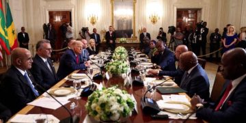 ÉDITORIAL : L’assaut de Trump sur le gâteau doré