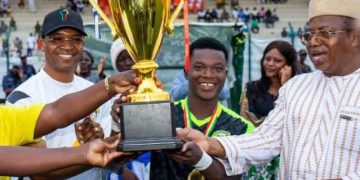 CÉLÉBRATION DE L’INDÉPENDANCE DANS LE BORGOU Le préfet Djibril Mama Cissé rassemble autour du cuir rond