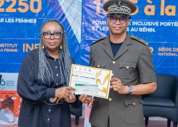 POUR SA CONTRIBUTION A LA PAIX, Le préfet Djibril Mama Cissé distingué par les Osc de femmes et de jeunes