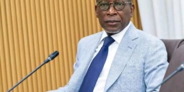 DES PLÉNIÈRES À HUIS CLOS AU SÉNAT,Une exigence de l’unité nationale ou un moyen de caporalisation de l’institution ?